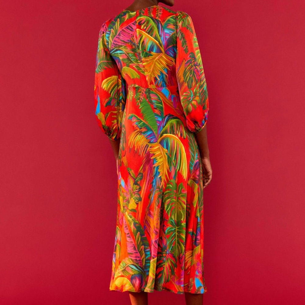 Red Urban Jungle Front Circle Cut Out Midi Dress